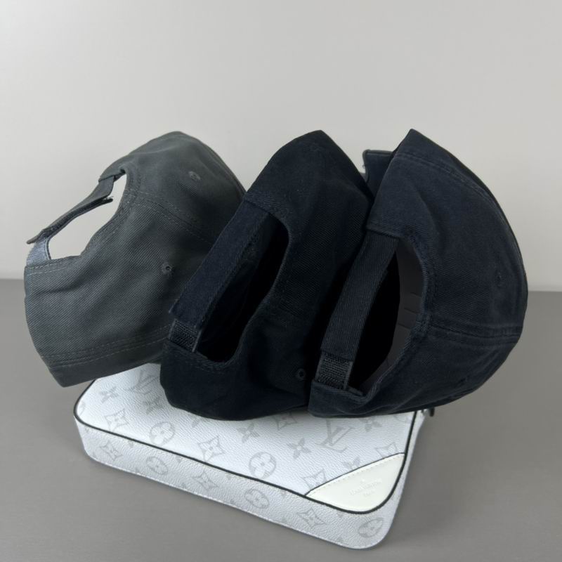 Balenciaga cap (181)