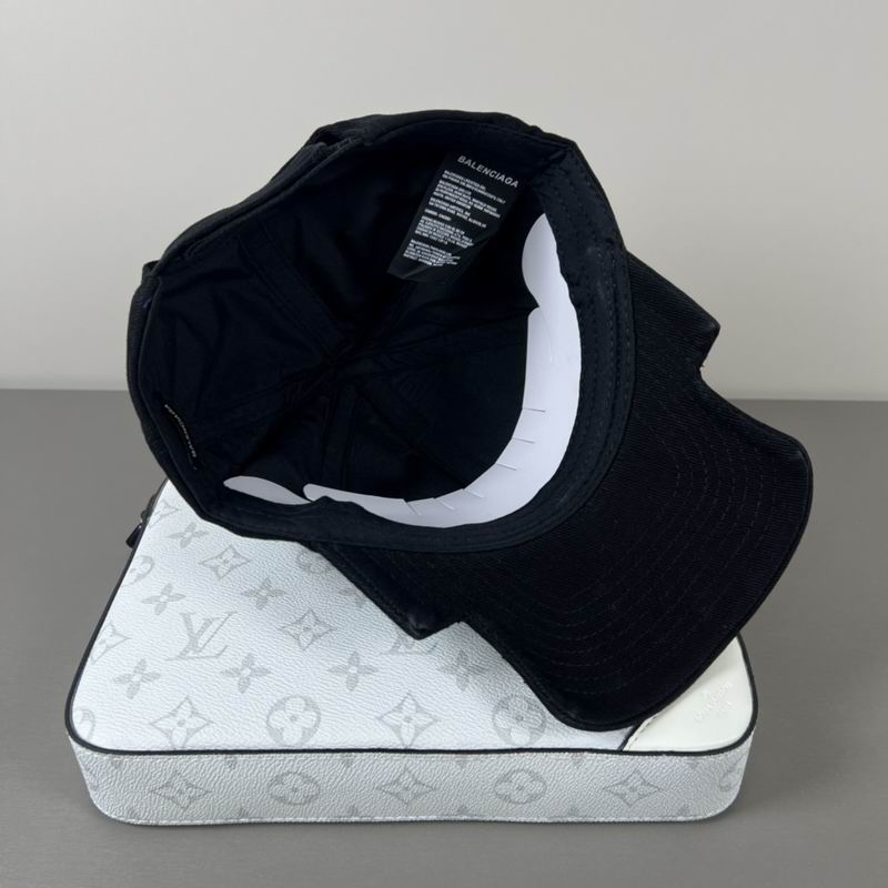 Balenciaga cap (210)