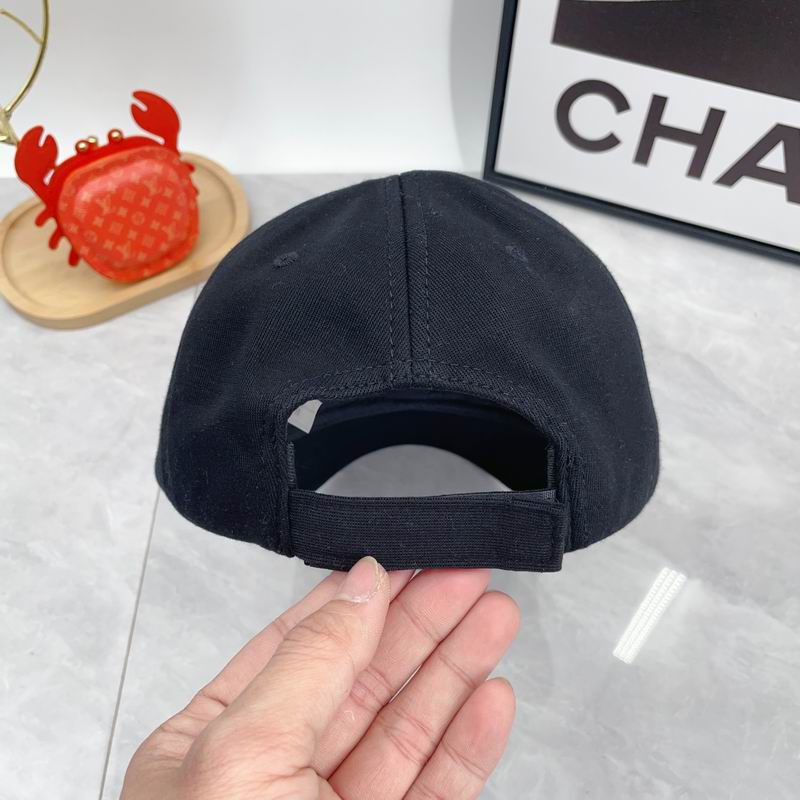 Balenciaga cap dx (3)