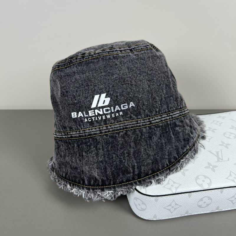 Balenciaga hat dx (4)