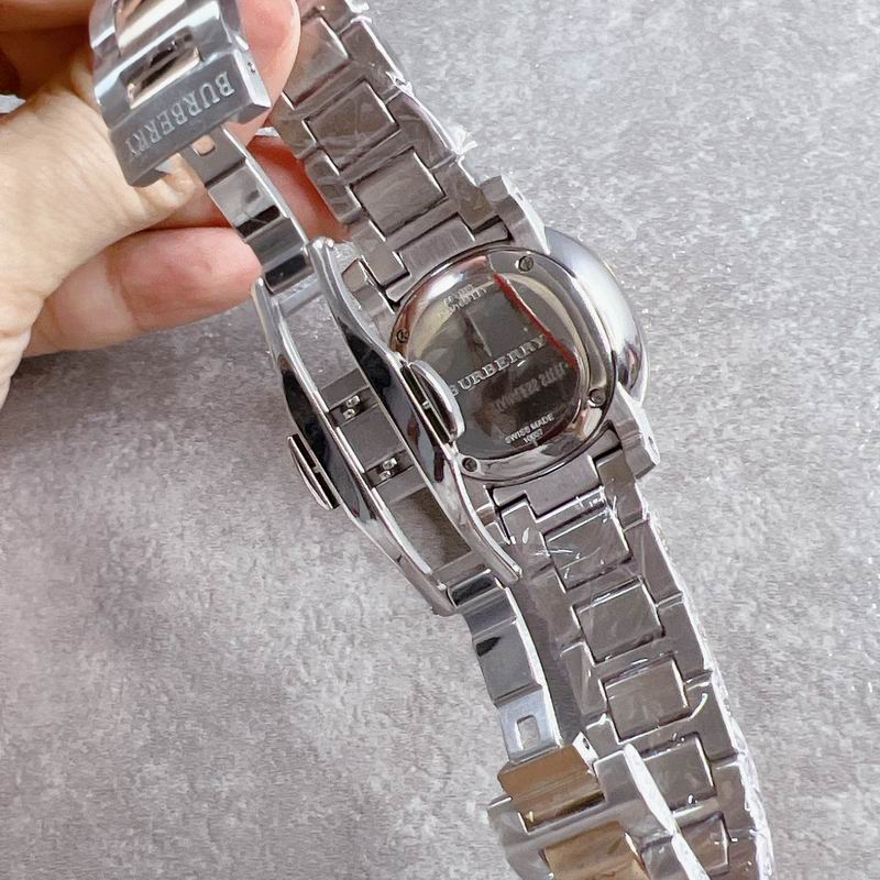 Burberry 34mm 61 (1)
