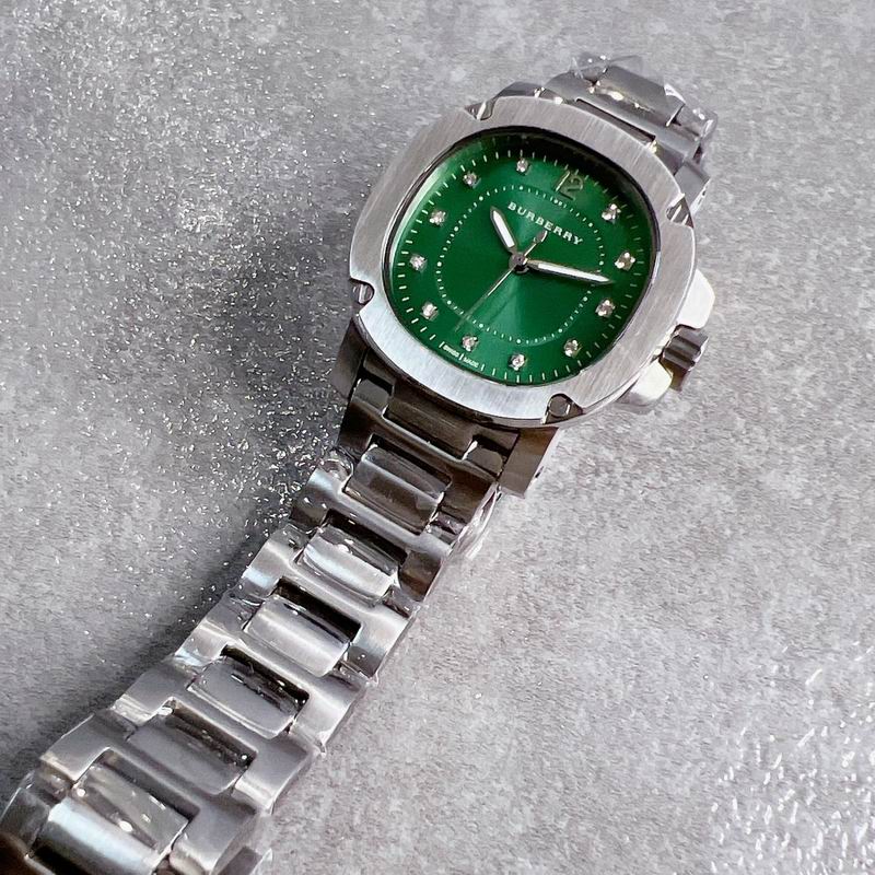 Burberry 34mm 61 (10)