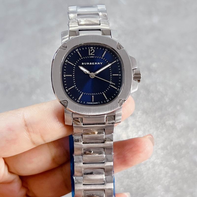 Burberry 34mm 62 (10)