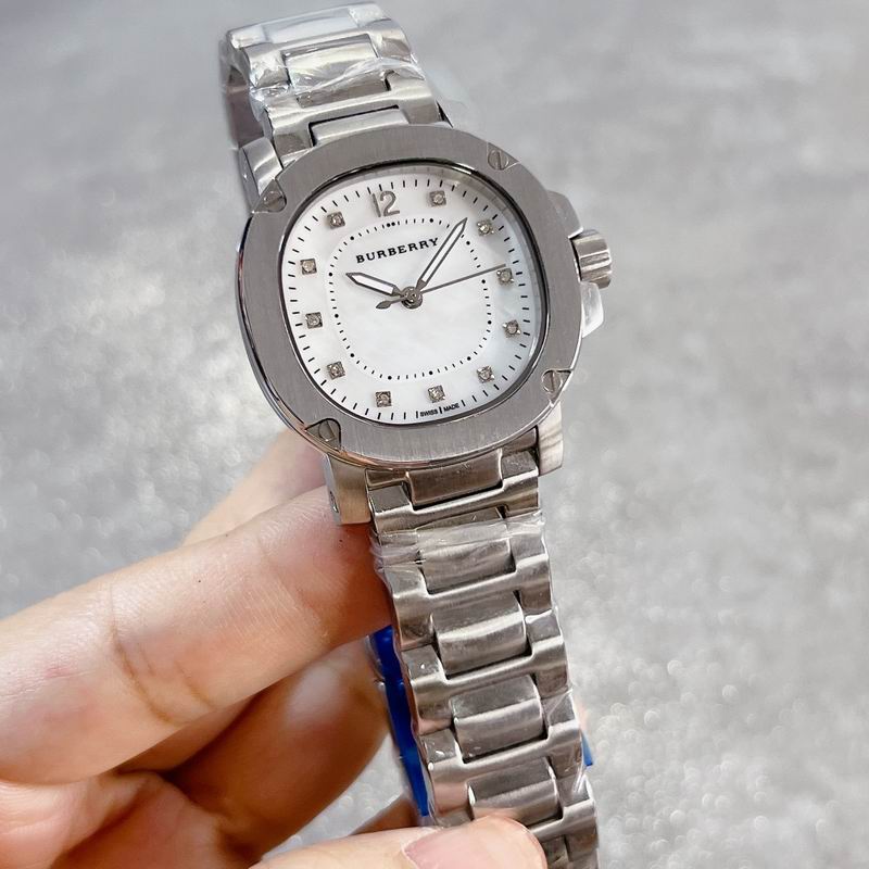 Burberry 34mm 63 (7)