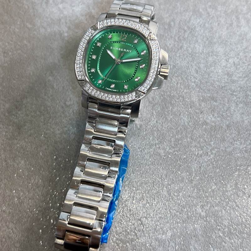 Burberry 34mm 71 (3)