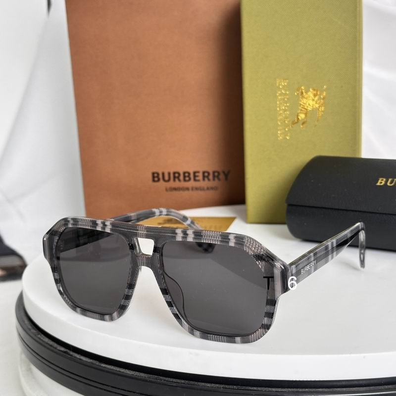 Burberry 4340 56 16-145 e04