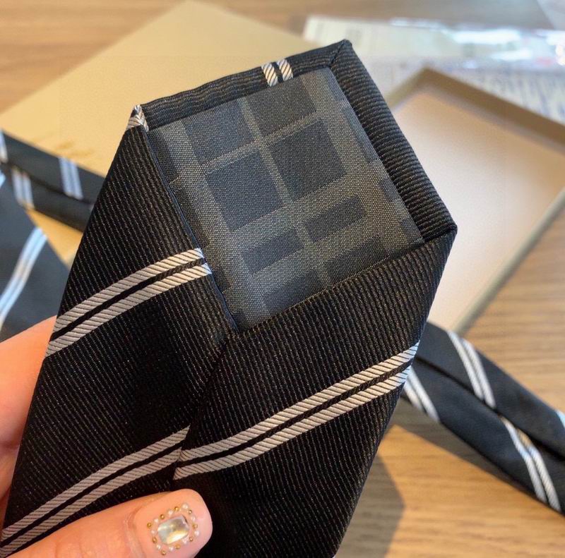 Burberry Tie hm (102)