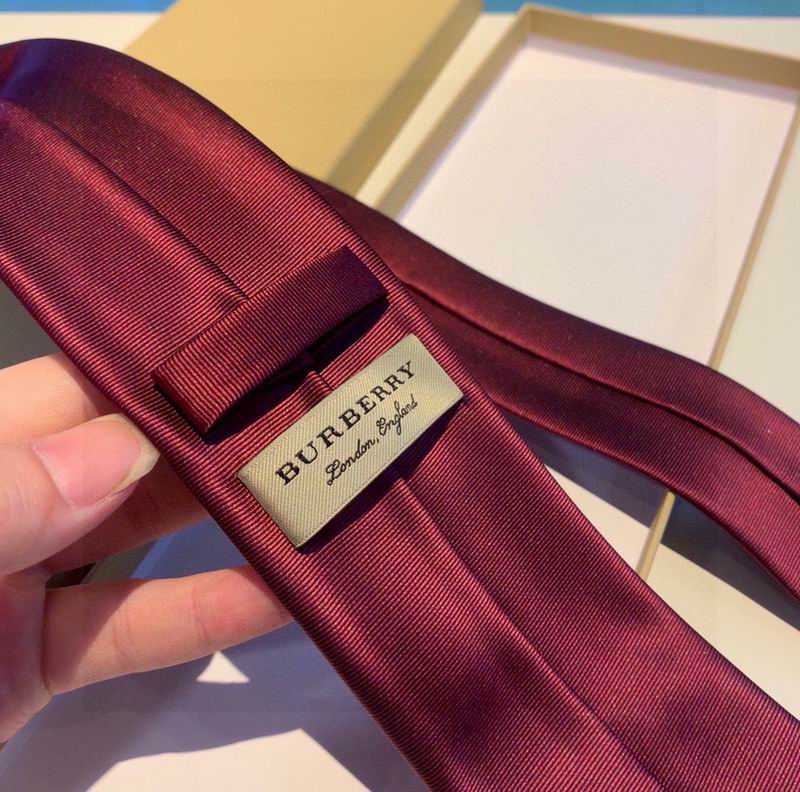 Burberry Tie hm (159)