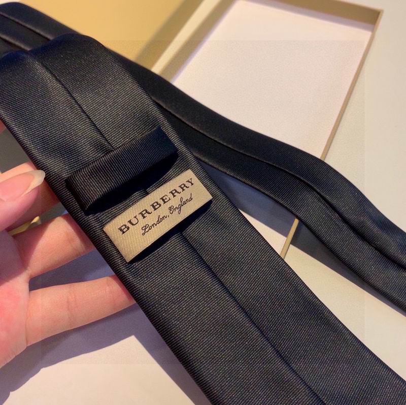 Burberry Tie hm (166)
