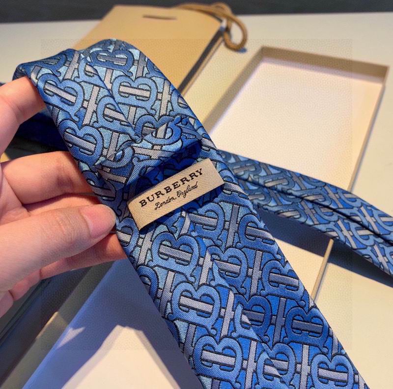 Burberry Tie hm (179)