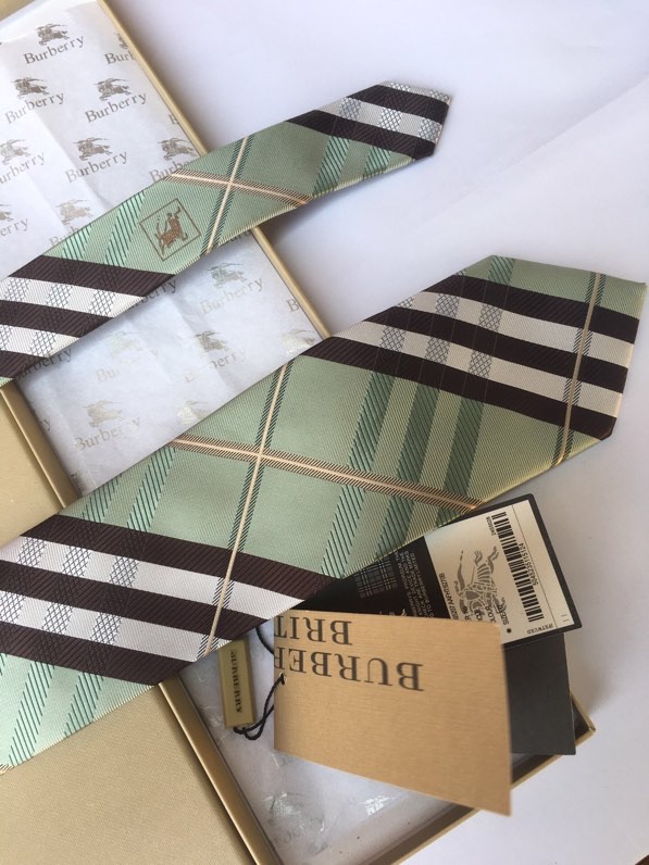 Burberry Tie hm (19)
