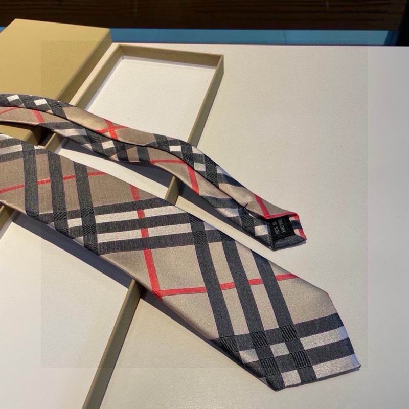 Burberry Tie hm (250)