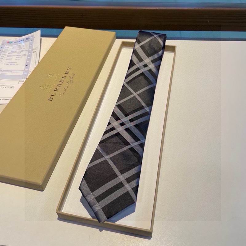 Burberry Tie hm (266)