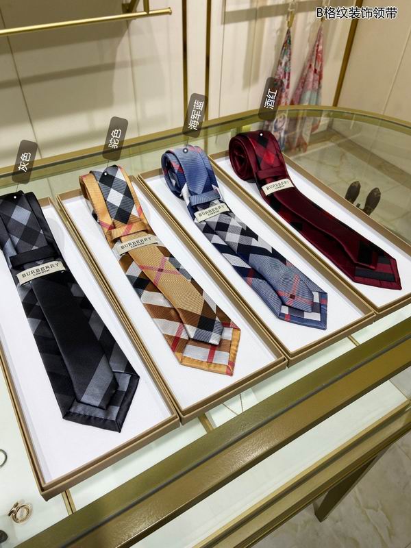 Burberry Tie hm (300)