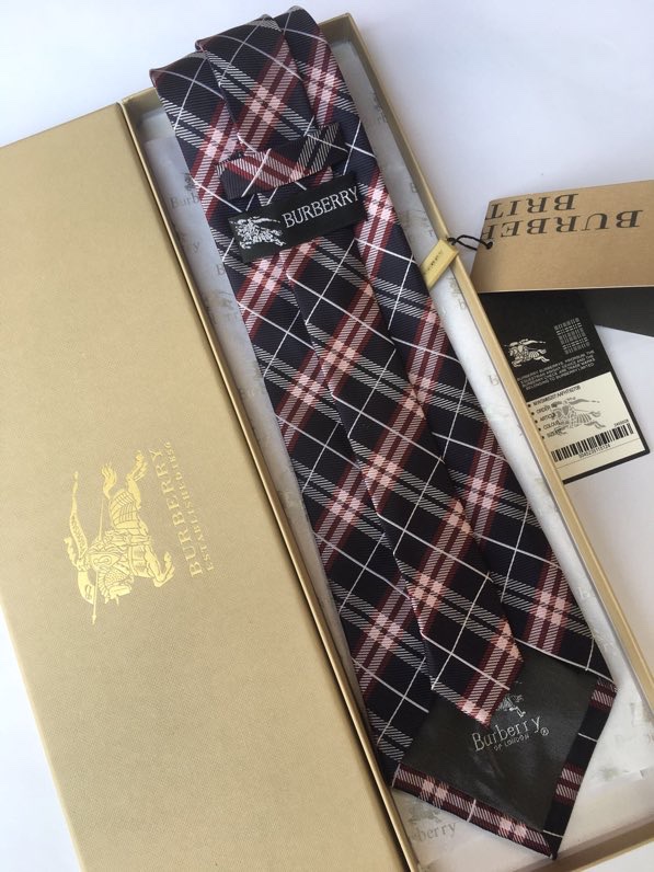 Burberry Tie hm (50)
