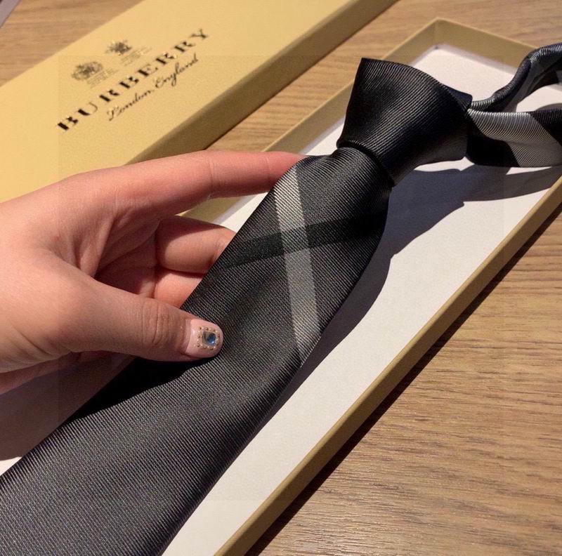 Burberry Tie hm (78)