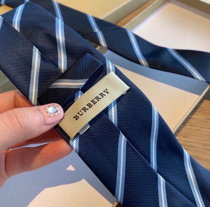 Burberry Tie hm (93)
