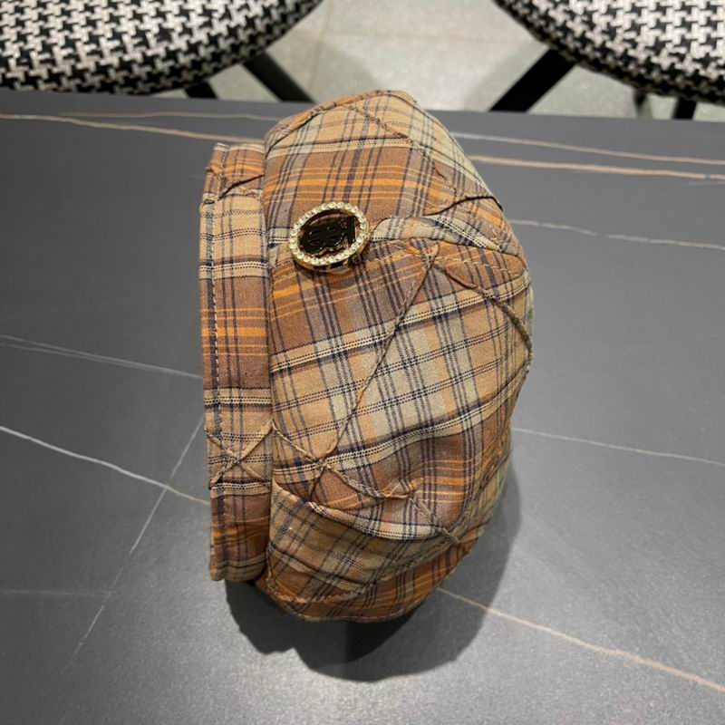 Burberry beret (4)