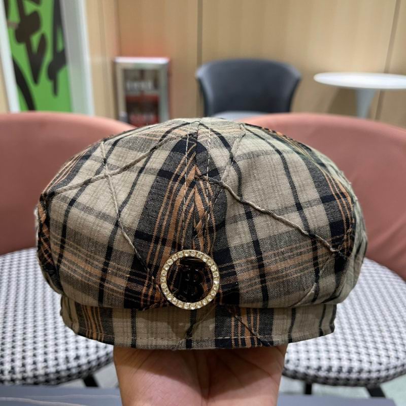 Burberry beret (40)