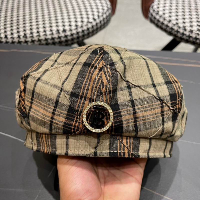 Burberry beret (41)