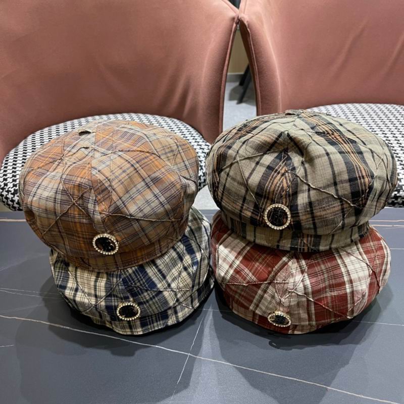 Burberry beret (46)