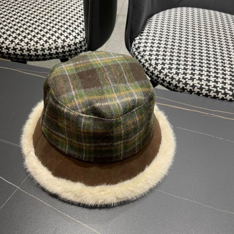 Burberry hat (40)
