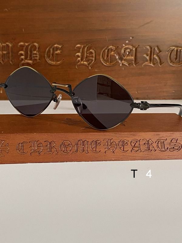 CHROME HEART DOG 56-21-145 d05