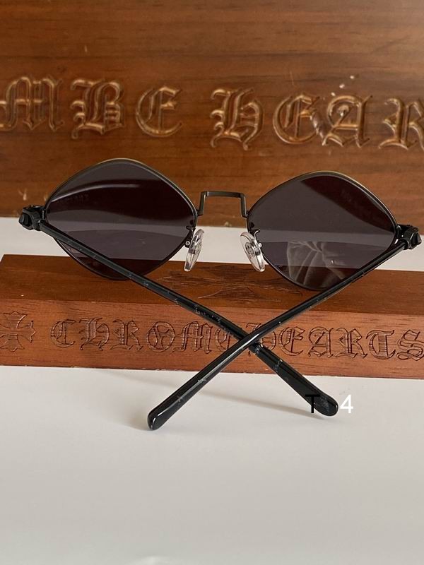 CHROME HEART DOG 56-21-145 d08