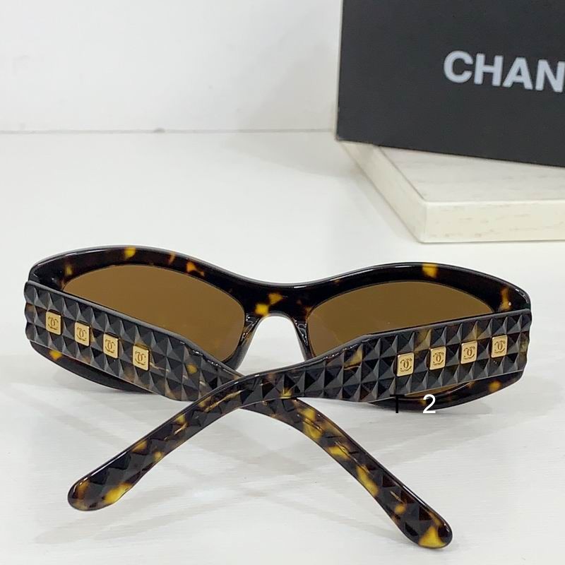 Chanel 0215 b07