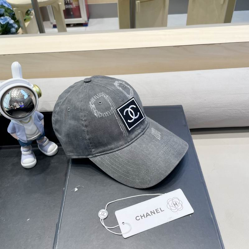 Chanel cap (62)