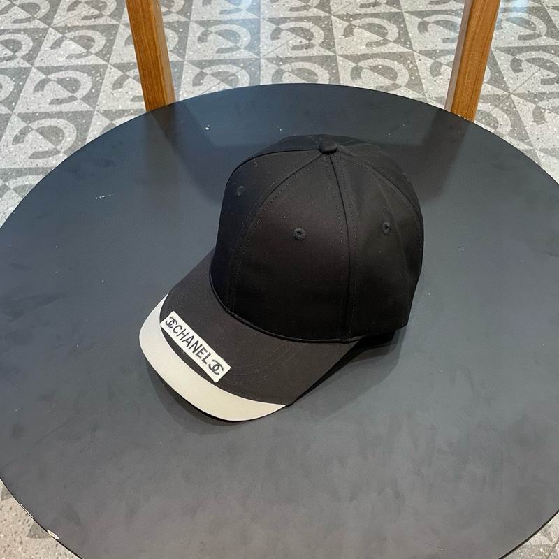 Chanel cap (70)