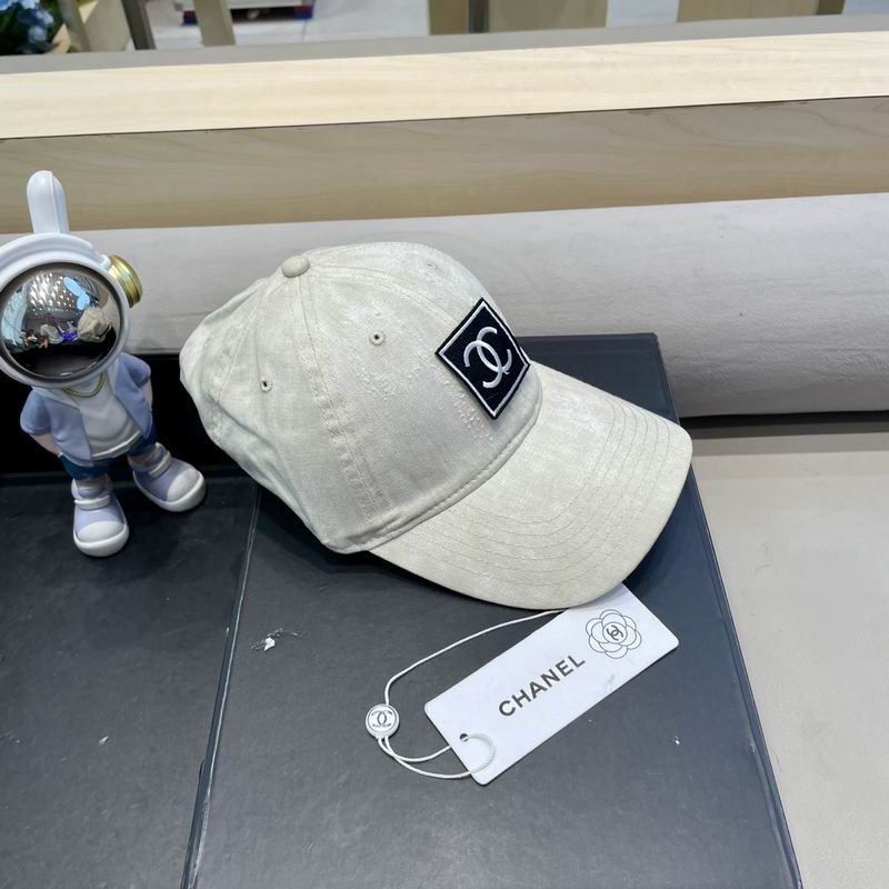 Chanel cap (70)