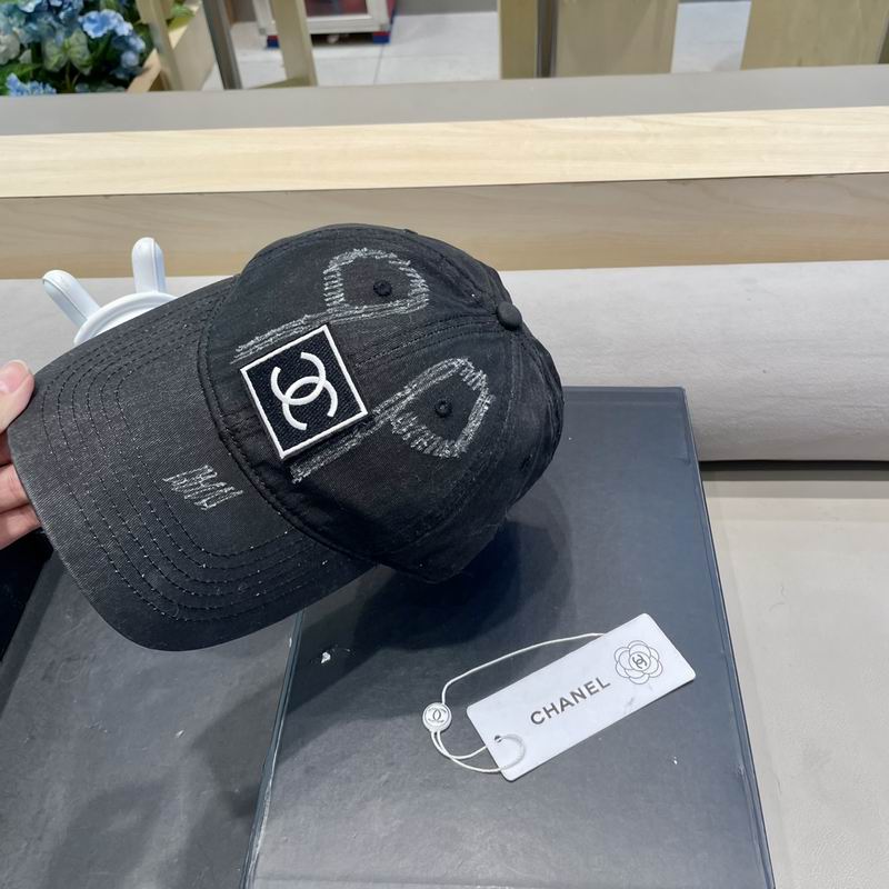 Chanel cap (74)