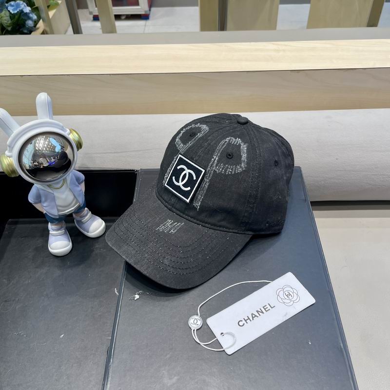 Chanel cap (80)