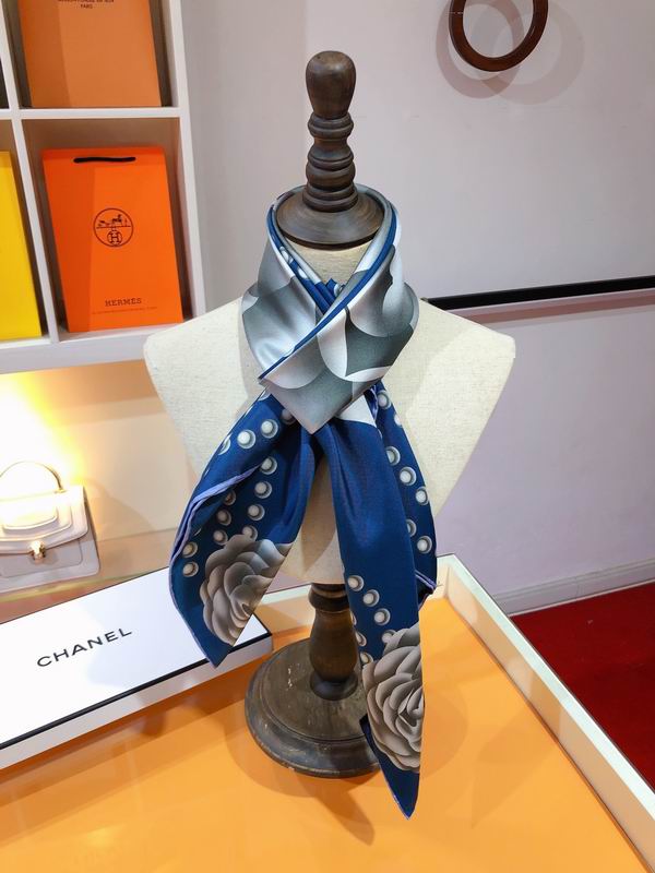 Chanel silk scarf 90X90cm E13 (16)
