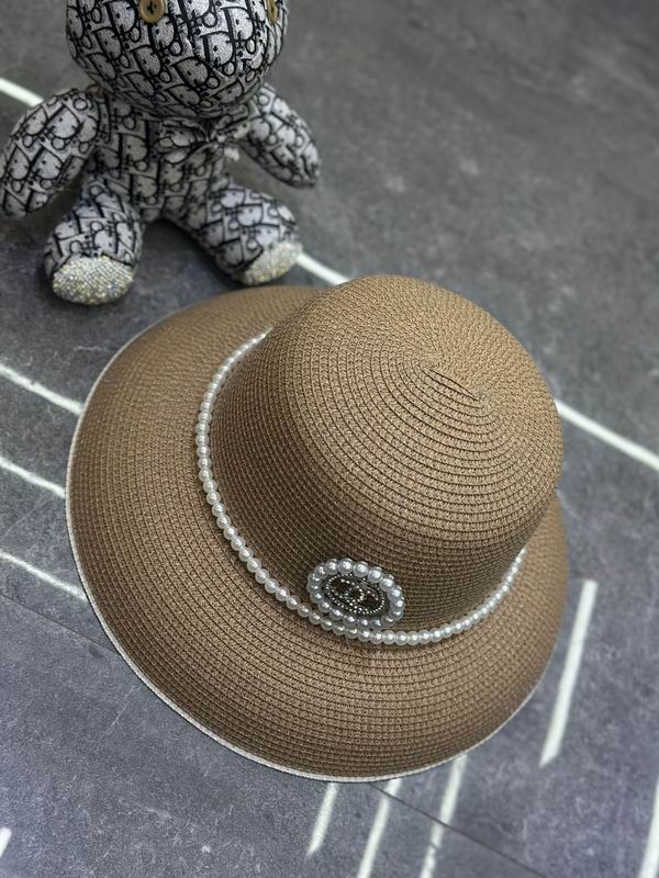 Chanel top hat dx (1)