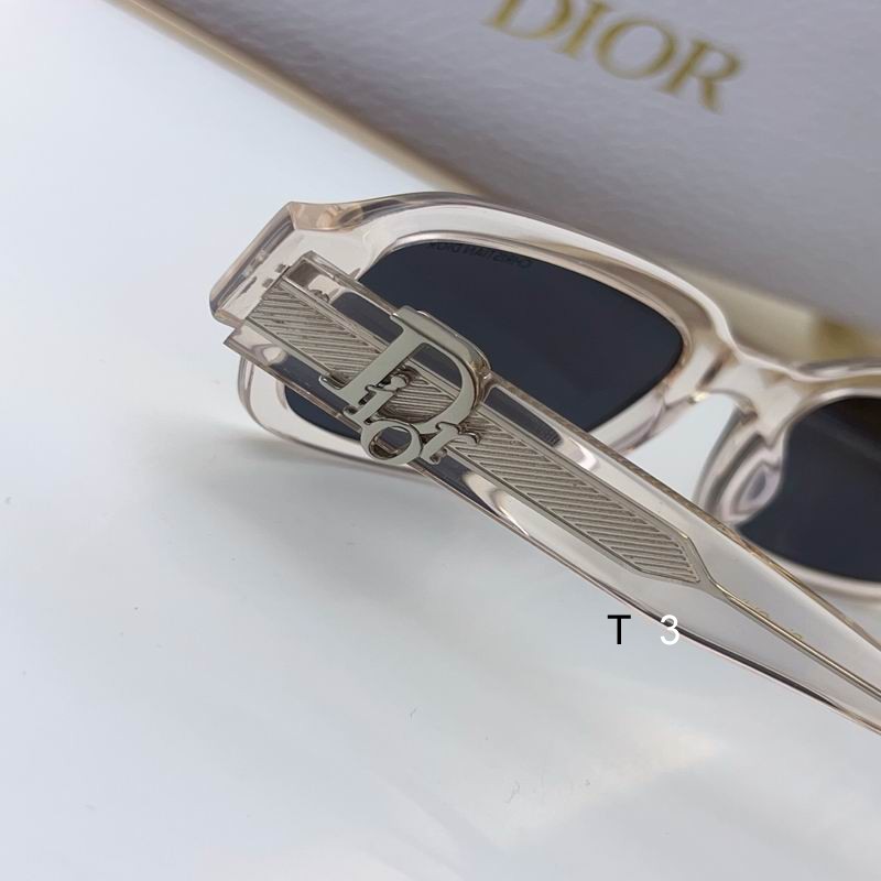 Dior  S2I 52 20-145 c05