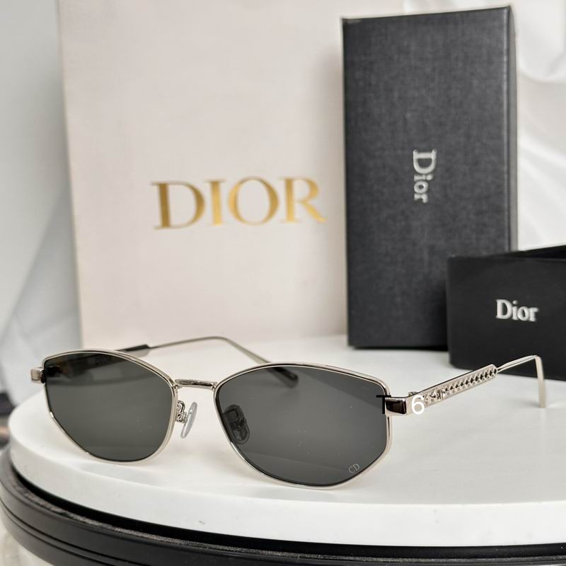 Dior B1U 58 16-145 e02
