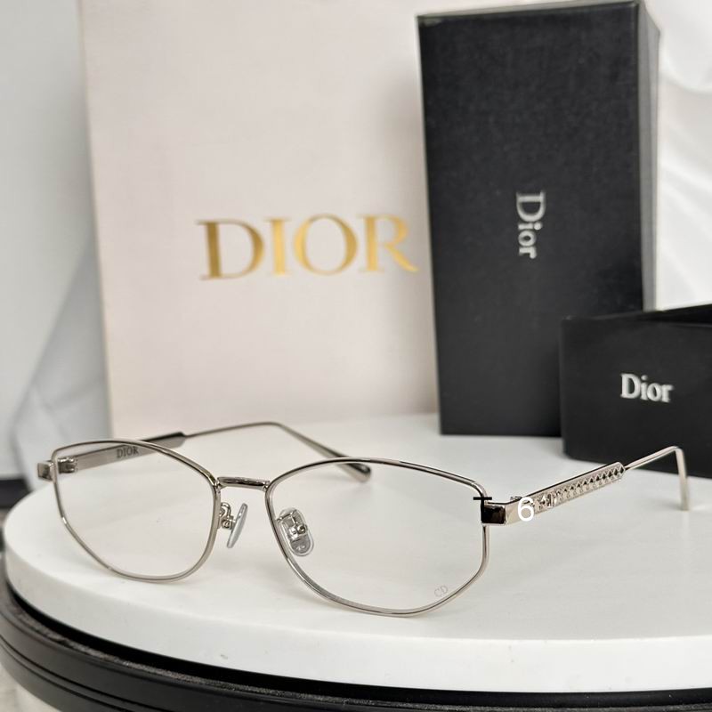 Dior B1U 58 16-145 e06