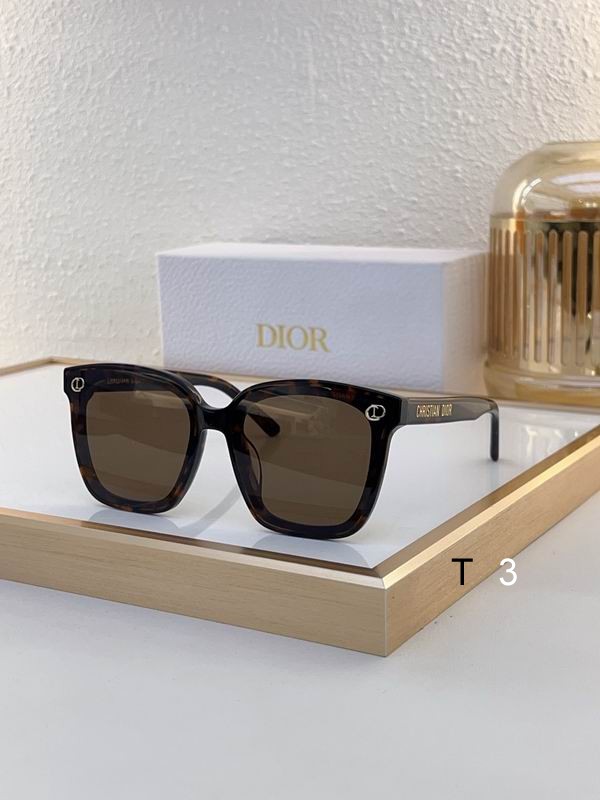 Dior D4U 64 15-145 c05