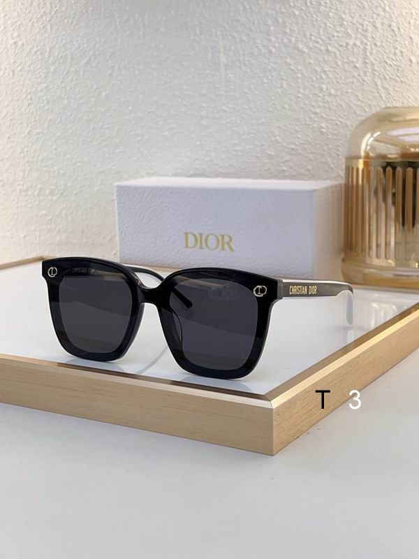 Dior D4U 64 15-145 c06