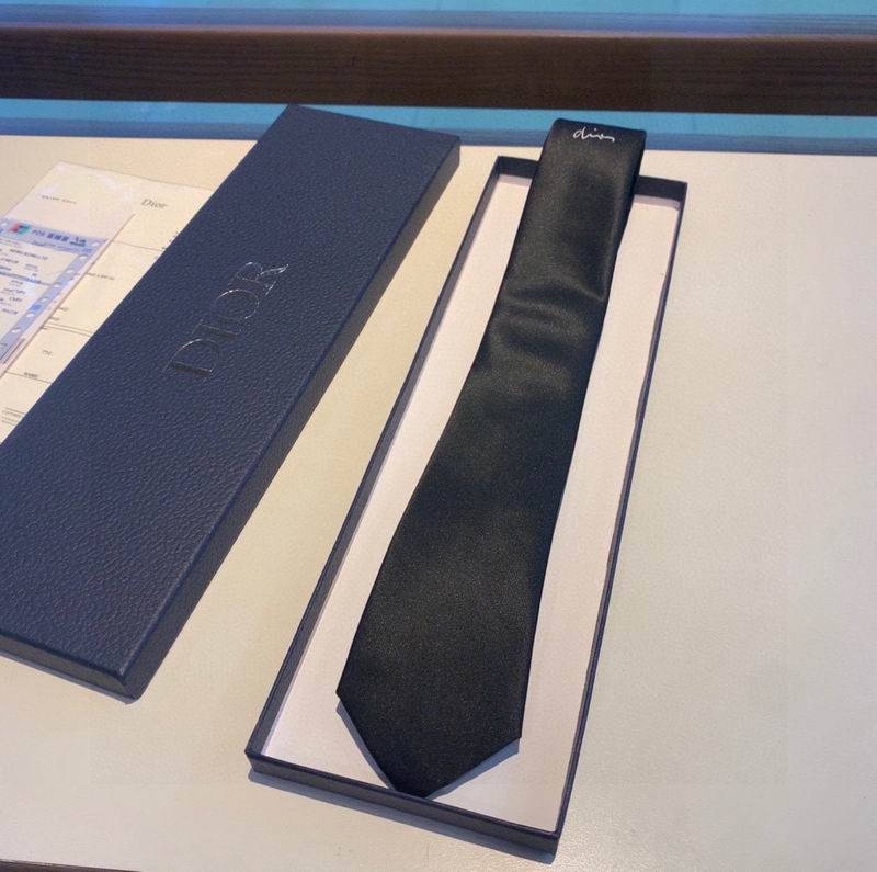 Dior Tie hm (125)