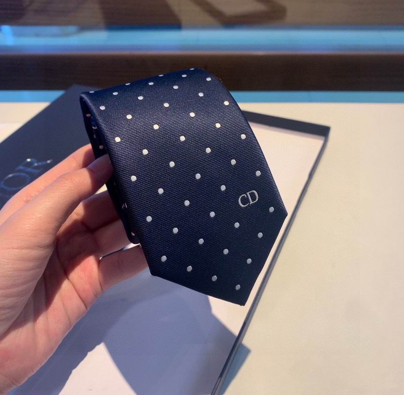 Dior Tie hm (150)