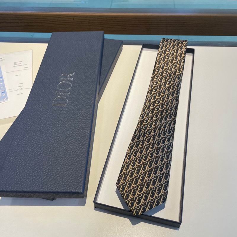 Dior Tie hm (4)