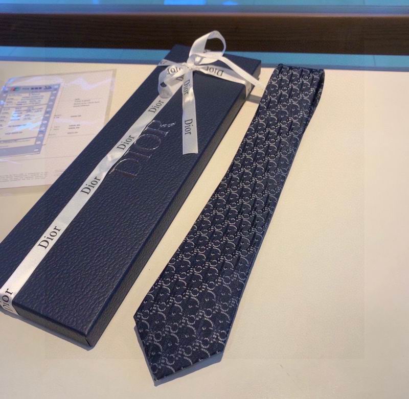 Dior Tie hm (4)