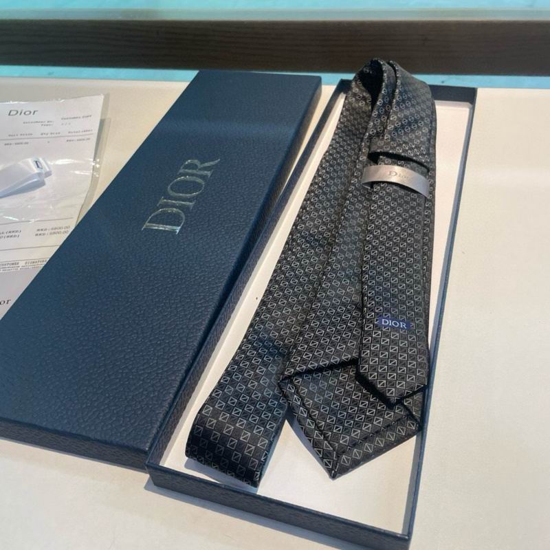 Dior Tie hm (7)
