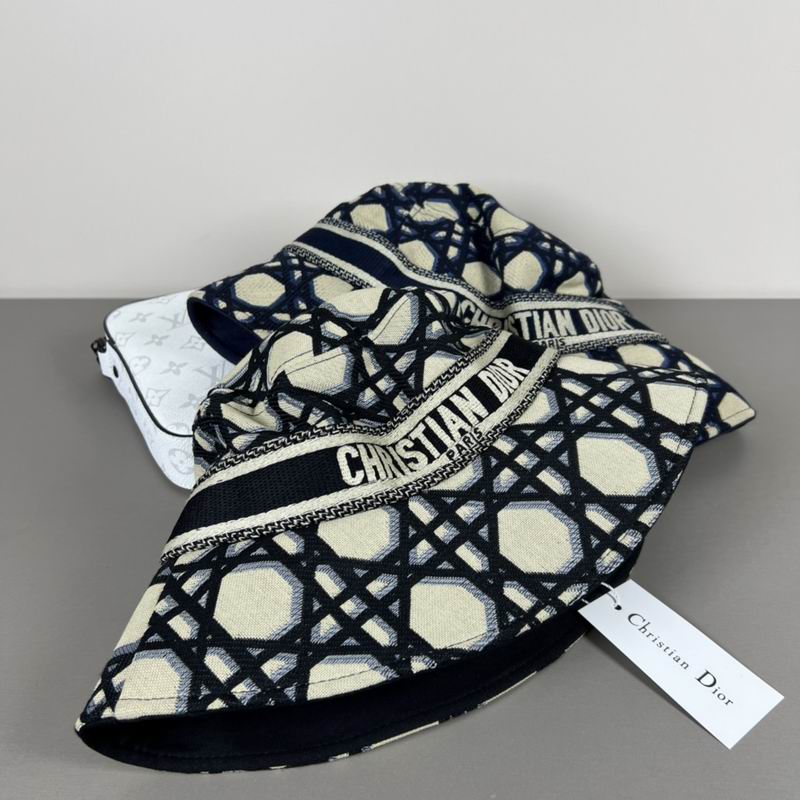Dior hat dx (11)