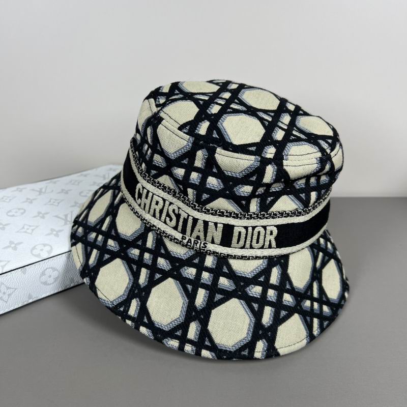 Dior hat dx (15)