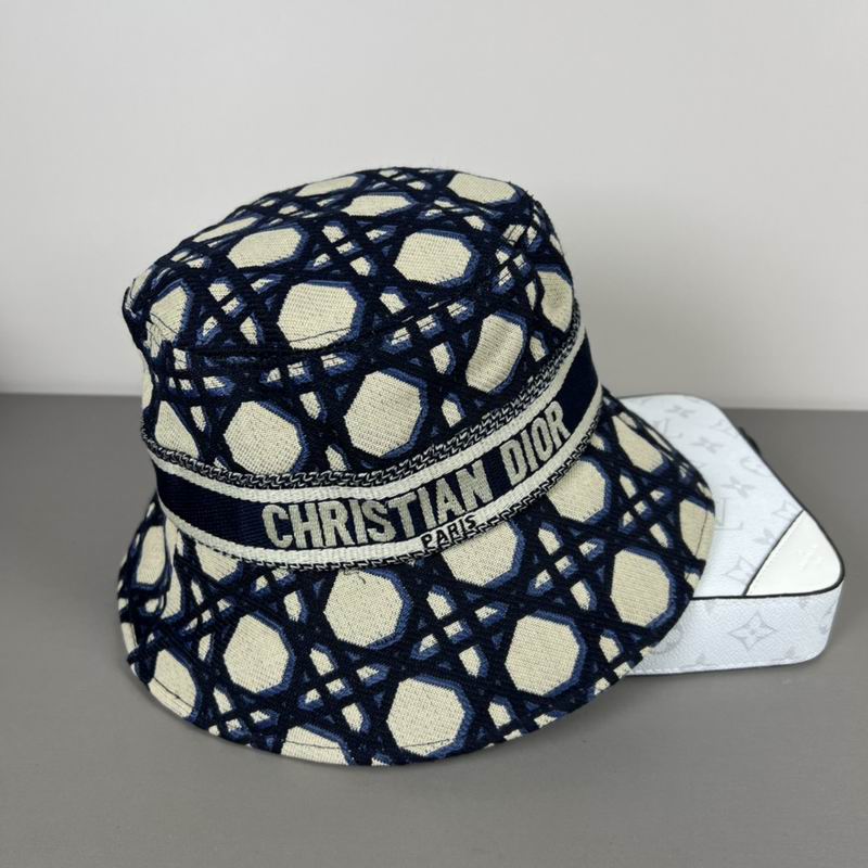 Dior hat dx (4)