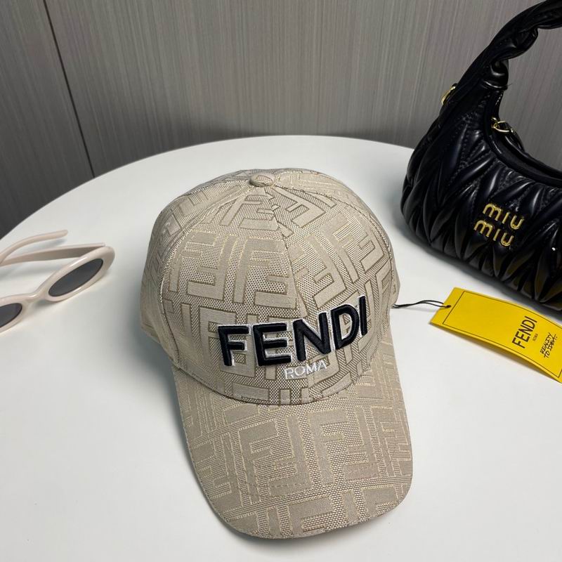 Fendi cap dx (2)